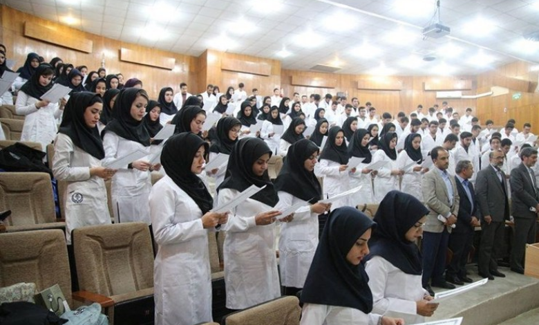 نامه‌ای کوتاه  از جمعی از بانوان پزشک، دندانپزشک و داروساز به دختران نوجوان سرزمینمان ایران